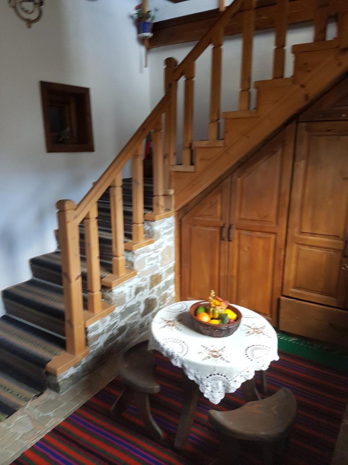 Тодорината Къща Leshten Exterior foto