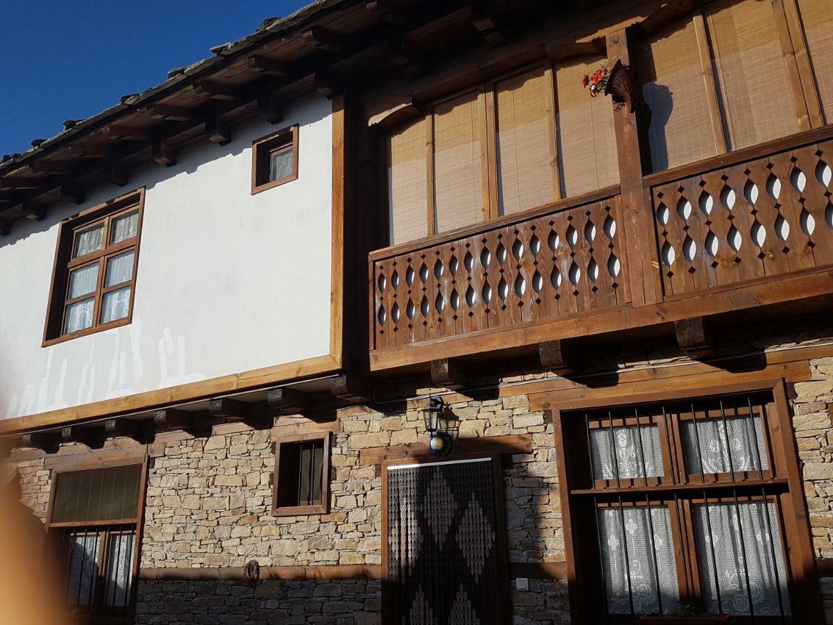 Тодорината Къща Leshten Exterior foto