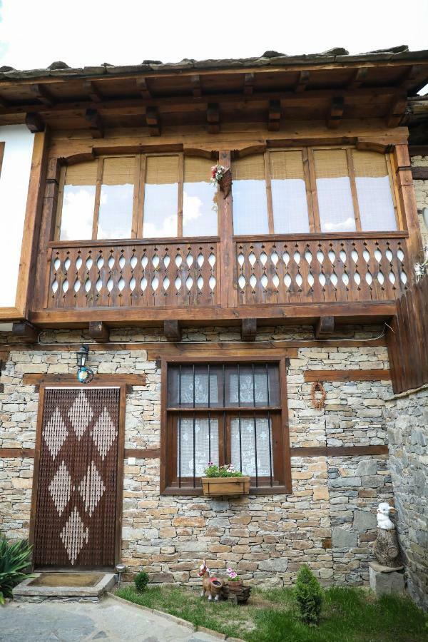 Тодорината Къща Leshten Exterior foto
