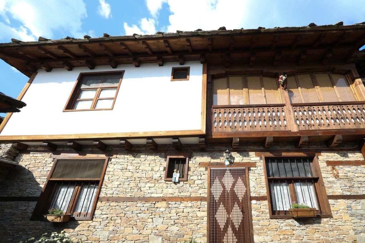 Тодорината Къща Leshten Exterior foto