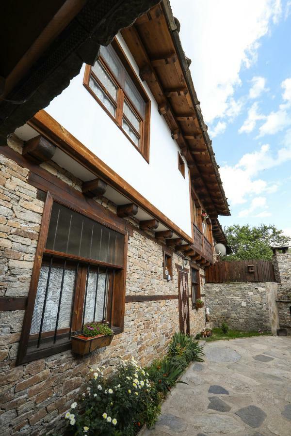 Тодорината Къща Leshten Exterior foto