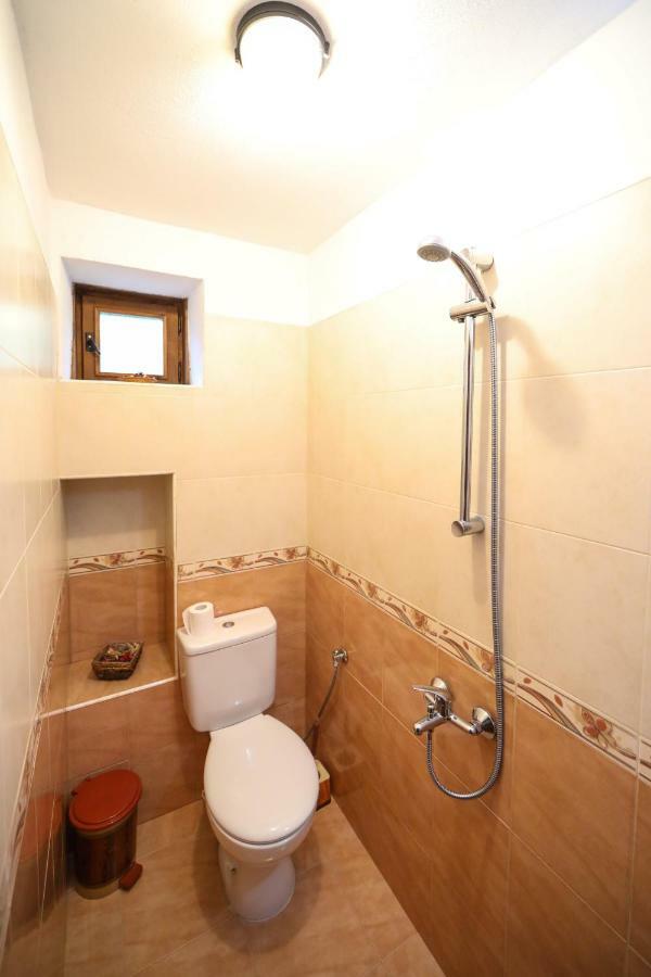 Тодорината Къща Leshten Exterior foto